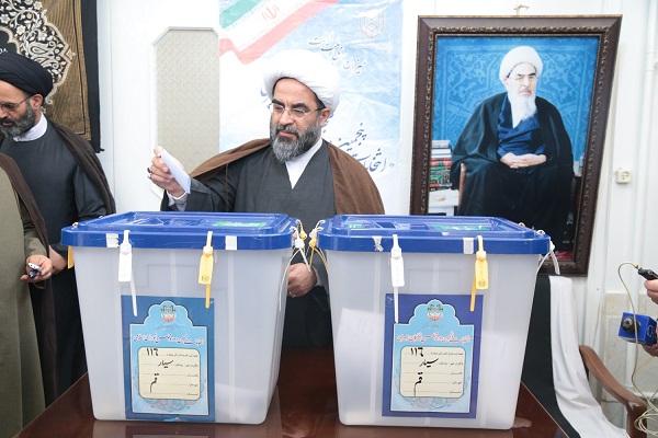 شرکت معظم له در انتخابات مجلس خبرگان رهبري و مجلس شوراي اسلامي
