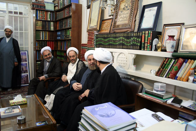 دیدار آقای دکتر روحانی با معظم له 