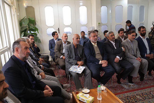 دیدار دکتر سردار جلالی رئیس سازمان پدافند غیرعامل کشور و معاونین با معظم له