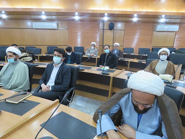 سخنرانی در جمعی از اساتید حوزه و دانشگاه‌‌های استان مرکزی پیرامون هوش مصنوعی