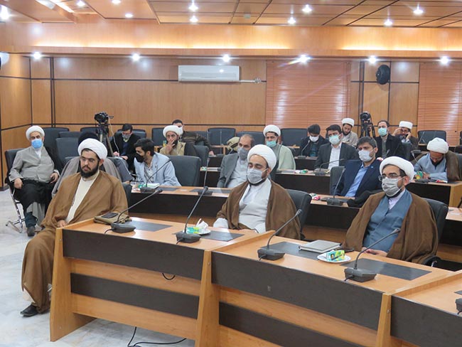 سخنرانی در جمعی از اساتید حوزه و دانشگاه‌‌های استان مرکزی پیرامون هوش مصنوعی