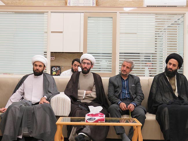 دیدار جمعی از اساتید و طلاب مدرسه امام سجاد(ع) کویت