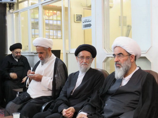 مراسم روضه هفتگی دفتر