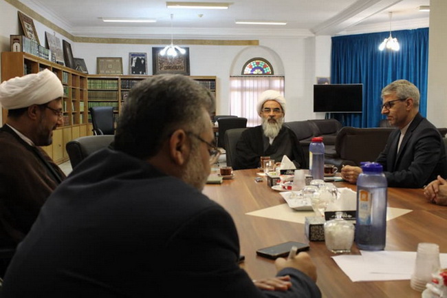 دیدار اعضای وزارت امور خارجه در مرکز فقه ائمه اطهار(ع)