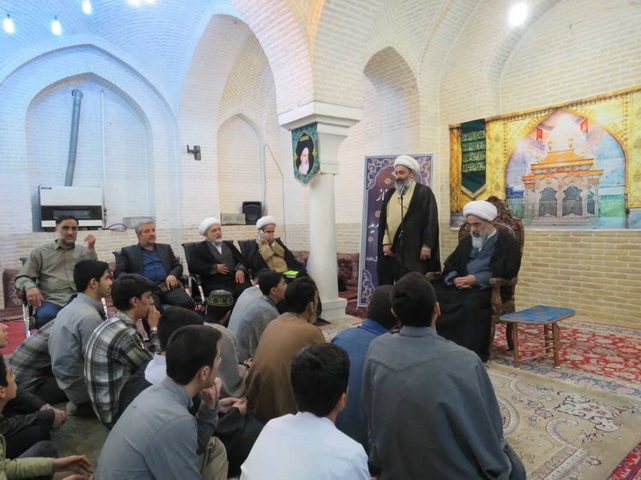 مراسم جشن ولادت پیامبر خدا(ص) و امام صادق(ع) و افتتاحیه دروس سال جدید مدرسه امام صادق(ع) قم