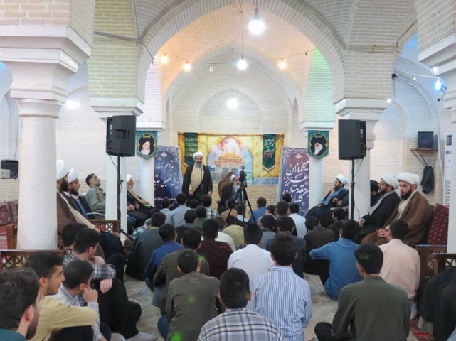 مراسم جشن ولادت پیامبر خدا(ص) و امام صادق(ع) و افتتاحیه دروس سال جدید مدرسه امام صادق(ع) قم