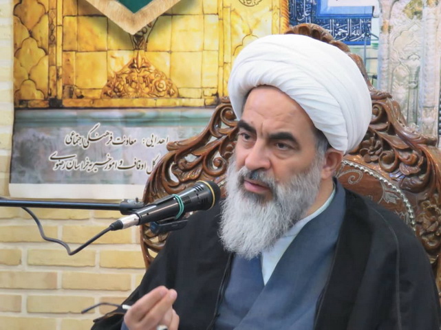 مراسم جشن ولادت پیامبر خدا(ص) و امام صادق(ع) و افتتاحیه دروس سال جدید مدرسه امام صادق(ع) قم