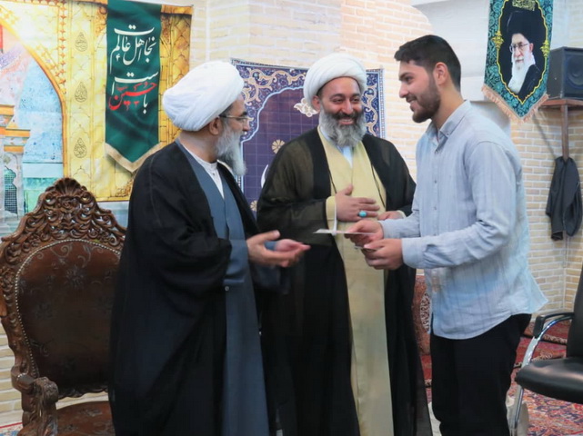 مراسم جشن ولادت پیامبر خدا(ص) و امام صادق(ع) و افتتاحیه دروس سال جدید مدرسه امام صادق(ع) قم