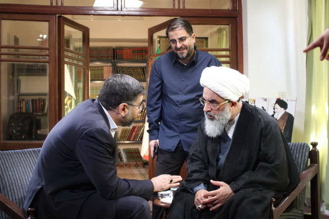 مصاحبه در برنامه حضور در مورد ابعاد شخصیت امام خمینی(قده) در بیت امام در قم