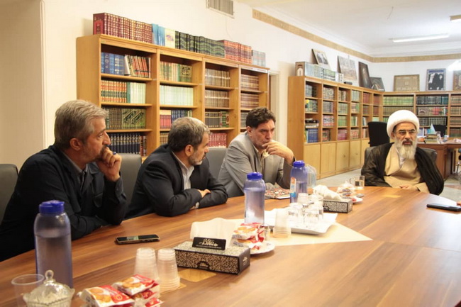 دیدار دکتر محمدمهدی احمدی معاون هنری و مدیرکل حوزه ریاست وزارت فرهنگ و ارشاد اسلامی