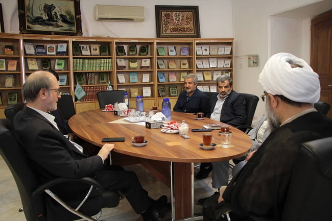 دیدار دکتر محمدمهدی احمدی معاون هنری و مدیرکل حوزه ریاست وزارت فرهنگ و ارشاد اسلامی