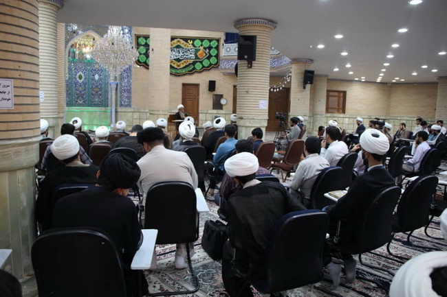 درس اخلاق حضرت آیت الله فاضل لنکرانی در جمع دانش پژوهان و اساتید مجتمع آموزشی پژوهشی ائمه اطهار(ع)