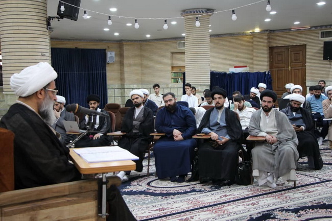 درس اخلاق حضرت آیت الله فاضل لنکرانی در جمع دانش پژوهان و اساتید مجتمع آموزشی پژوهشی ائمه اطهار(ع)