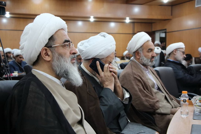 نشست مسئولین مؤسسه آموزش عالی ائمه اطهار(ع)