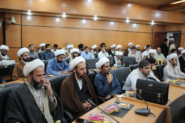 نشست مسئولین مؤسسه آموزش عالی ائمه اطهار(ع)