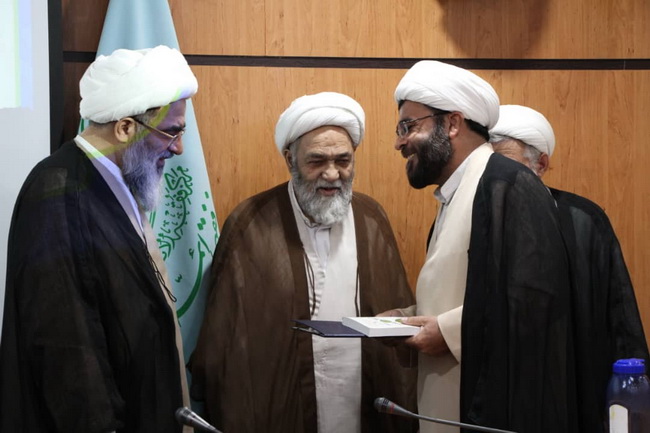 نشست مسئولین مؤسسه آموزش عالی ائمه اطهار(ع)