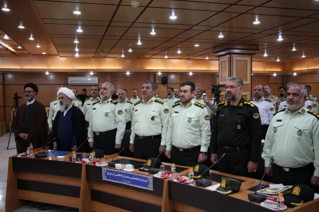 دیدار فرماندهان و مدیران انتظامی استان قم