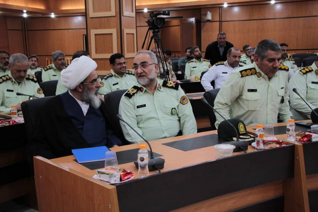دیدار فرماندهان و مدیران انتظامی استان قم