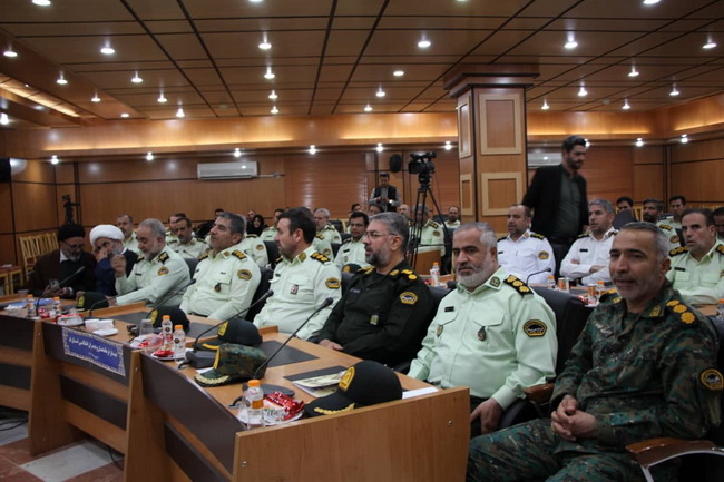 دیدار فرماندهان و مدیران انتظامی استان قم