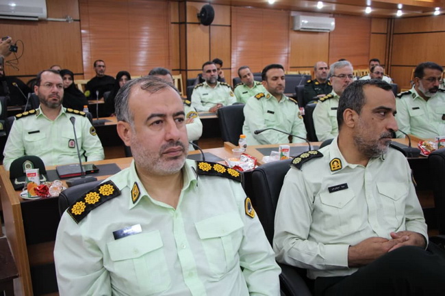 دیدار فرماندهان و مدیران انتظامی استان قم