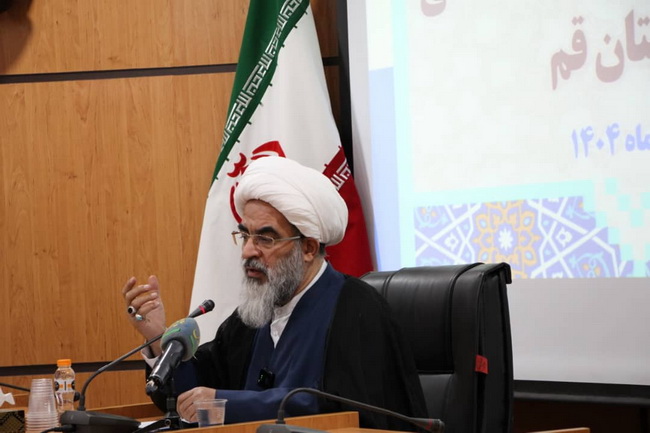 دیدار فرماندهان و مدیران انتظامی استان قم