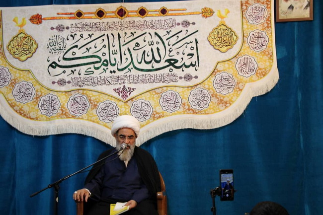 درس اخلاق مدرسه علمیه قرآن محوری ائمه اطهار(علیهم السلام)