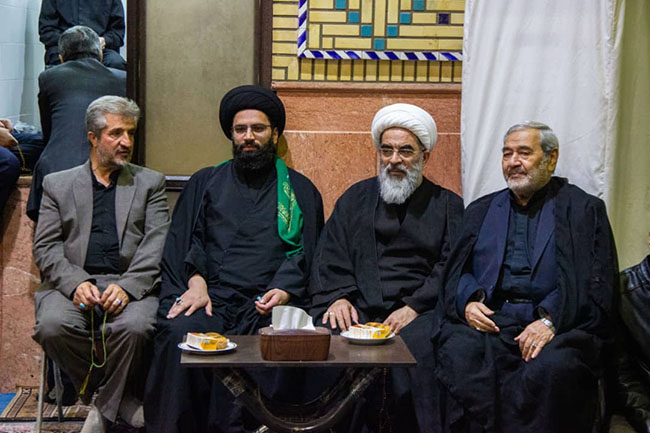 مراسم إحیای شب ۲۳ ماه مبارک رمضان