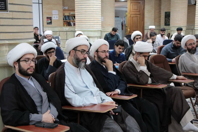 درس اخلاق در مسجد مرکز فقهی ائمه اطهار(ع)