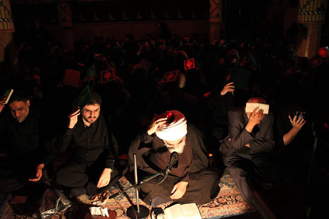 مراسم إحیای شب ۲۳ ماه مبارک رمضان