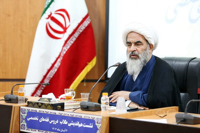 رونمایی منشورات فقه پزشکی