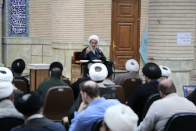 جشن میلاد حضرت زینب(سلام الله علیها) در پایان درس اصول