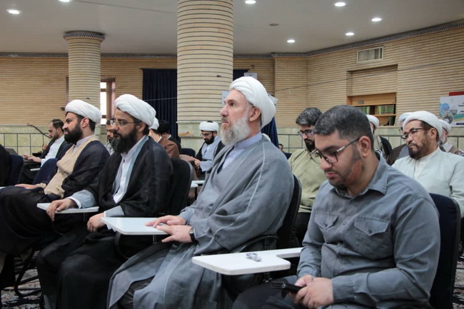 جشن میلاد حضرت زینب(سلام الله علیها) در پایان درس اصول