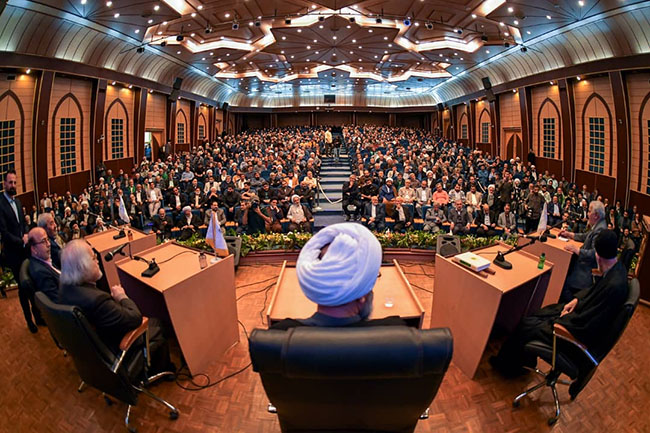 مراسم آئین تکریم خادمان صادق؛ حاج آقای سازگار و حاج آقای عاصی