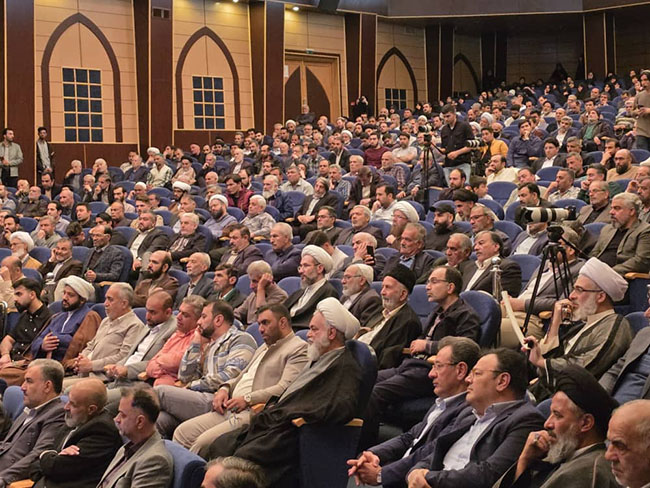 مراسم آئین تکریم خادمان صادق؛ حاج آقای سازگار و حاج آقای عاصی