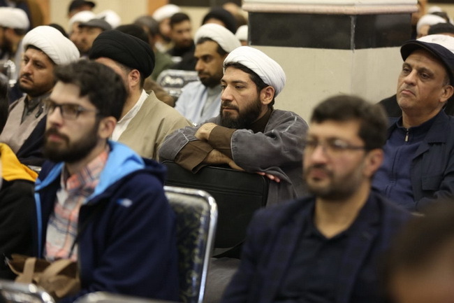 تصاویر رونمایی از جدیدترین کتب آثار آیت الله فاضل لنکرانی(دامت برکاته)