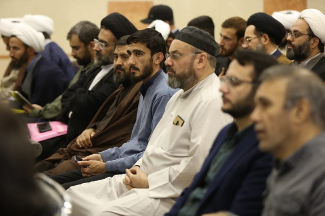 تصاویر رونمایی از جدیدترین کتب آثار آیت الله فاضل لنکرانی(دامت برکاته)