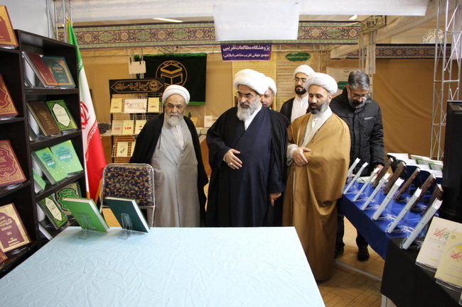 بازدید حضرت آیت الله فاضل لنکرانی در دومین روز چهارمین نمایشگاه تخصصی کتاب فقه و کلام معاصر