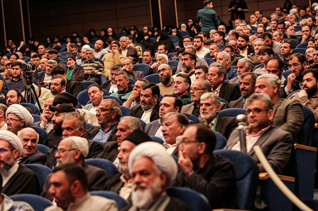 مراسم آئین تکریم خادمان صادق؛ حاج آقای سازگار و حاج آقای عاصی