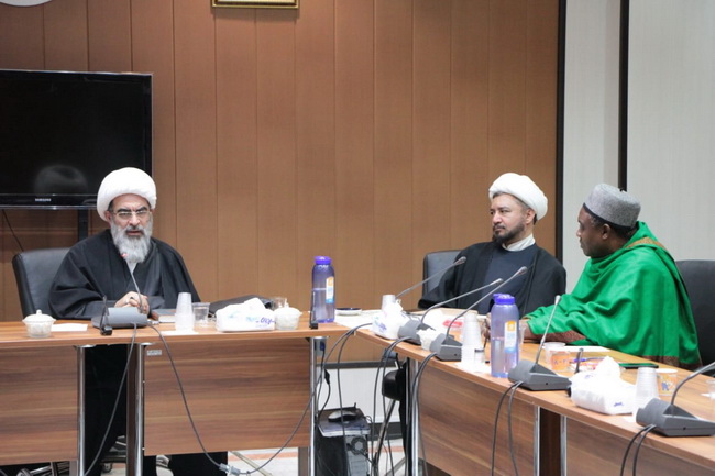 دیدار جمعی از اساتید،علما و ائمه جماعت اهل سنت کشورهای آفریقایی