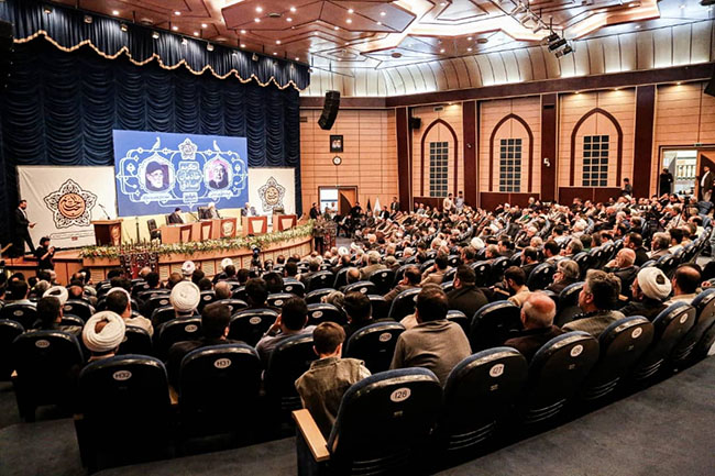 مراسم آئین تکریم خادمان صادق؛ حاج آقای سازگار و حاج آقای عاصی