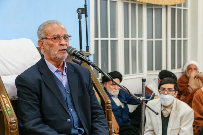 عمامه گذاری در حسینیه دفتر آیت الله فاضل لنکرانی