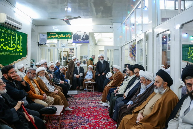 عمامه گذاری در حسینیه دفتر آیت الله فاضل لنکرانی