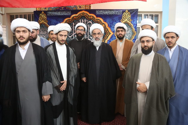 عمامه گذاری در حسینیه دفتر آیت الله فاضل لنکرانی