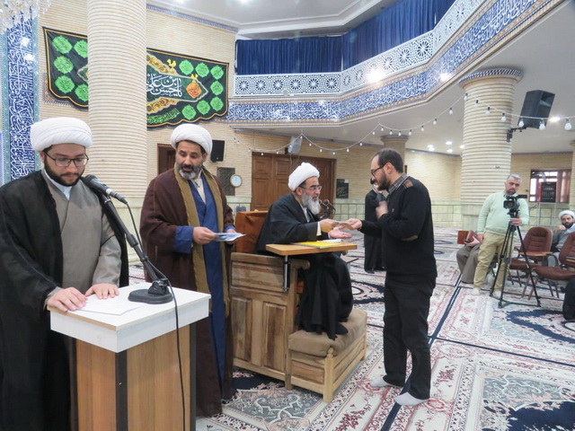 تجلیل از شاگردان ممتاز دروس خارج فقه و اصول