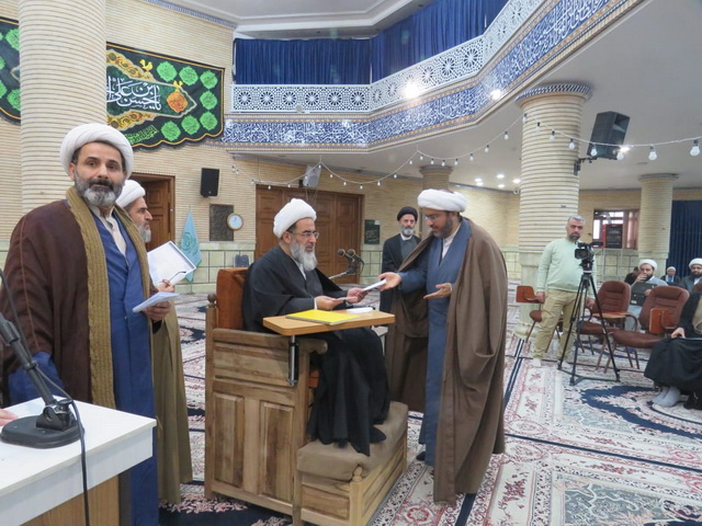 تجلیل از شاگردان ممتاز دروس خارج فقه و اصول