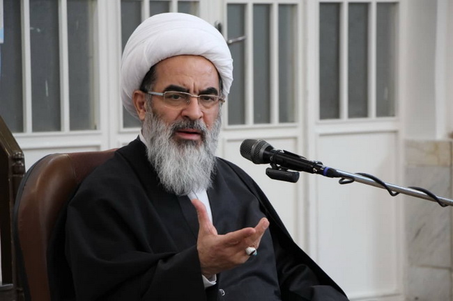 آئین عمامه گذاری جمعی از طلاب مرکزفقهی ائمه اطهار(ع) کابل در حسینیه دفتر حضرت آیت الله فاضل لنکرانی