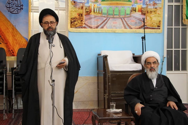 آئین عمامه گذاری جمعی از طلاب مرکزفقهی ائمه اطهار(ع) کابل در حسینیه دفتر حضرت آیت الله فاضل لنکرانی