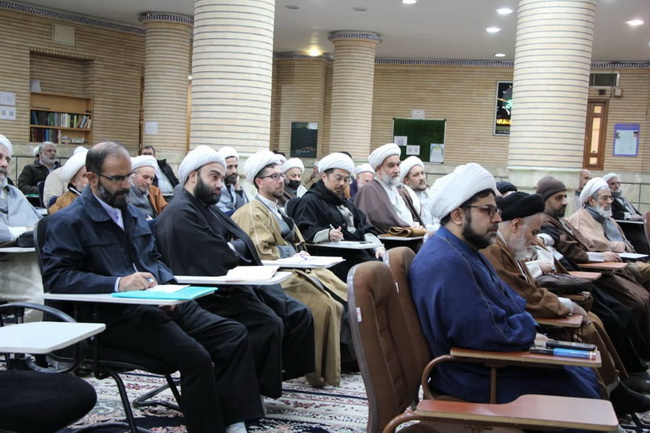 آئین تجلیل از حجت‌الاسلام والمسلمین سید عباس مظفری مرتضوی مدیر مجموعه مرکز فقهی ائمه اطهار(ع) افغانستان در قم