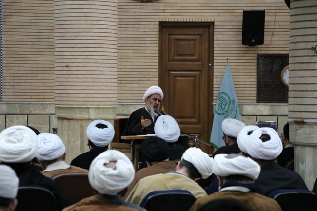 آئین تجلیل از حجت‌الاسلام والمسلمین سید عباس مظفری مرتضوی مدیر مجموعه مرکز فقهی ائمه اطهار(ع) افغانستان در قم