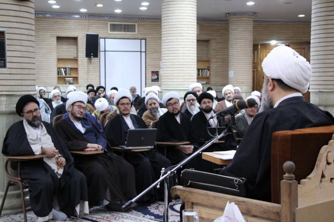 آئین تجلیل از حجت‌الاسلام والمسلمین سید عباس مظفری مرتضوی مدیر مجموعه مرکز فقهی ائمه اطهار(ع) افغانستان در قم